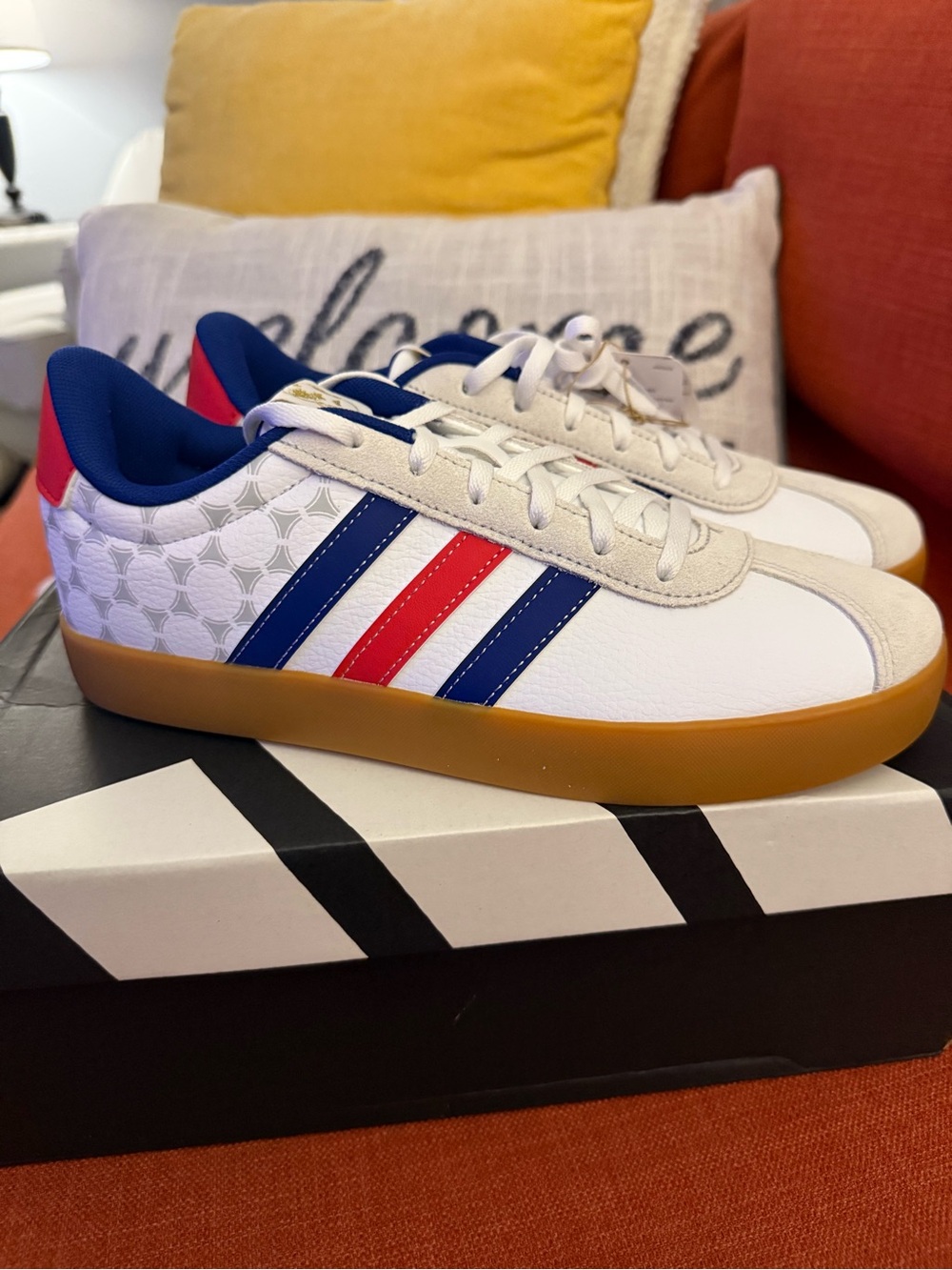 adidas Women’s White Sneakers with Blue & Red Stripes & Gum Sole -Size 7